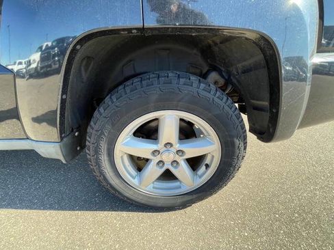Used 2011 Jeep Liberty Limited w/ Comfort/Convenience Group AWD/4WD image 14