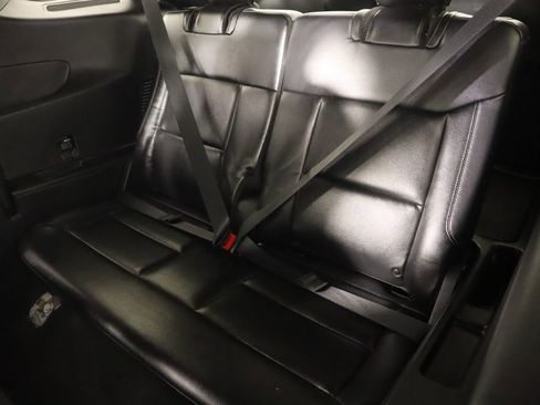 Used 2020 Ford Explorer XLT w/ Equipment Group 202A AWD/4WD image 12