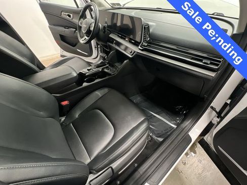 Used 2023 Kia Sportage EX image 21