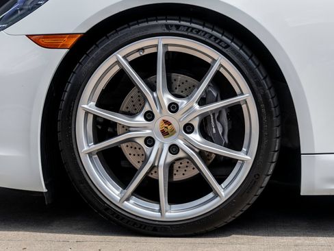 Certified 2024 Porsche 718 Cayman RWD image 16