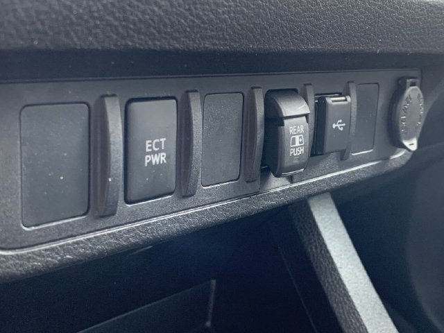 Used 2023 Toyota Tacoma SR5 RWD image 28