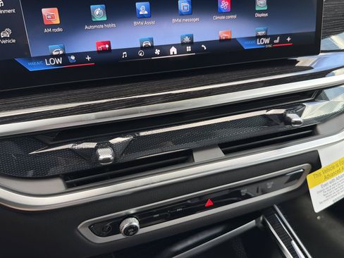 New 2027 BMW X7 xDrive40i w/ M Sport Package AWD/4WD image 37