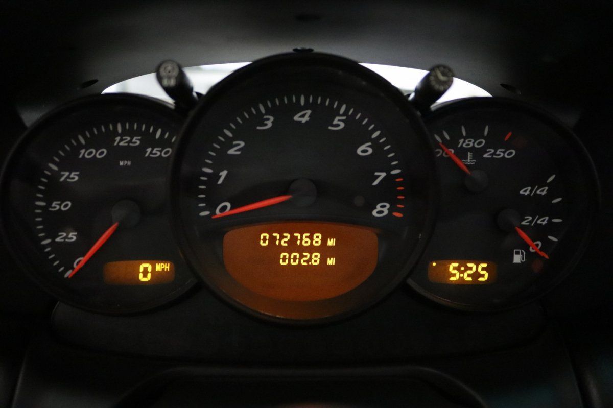 Used 2004 Porsche Boxster RWD image 20