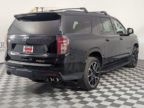 Used 2023 Chevrolet Suburban RST w/ Sport Performance Package image 7