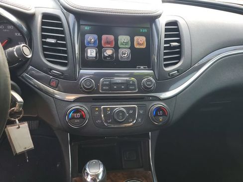 Used 2015 Chevrolet Impala LT w/ Convenience Package FWD image 15