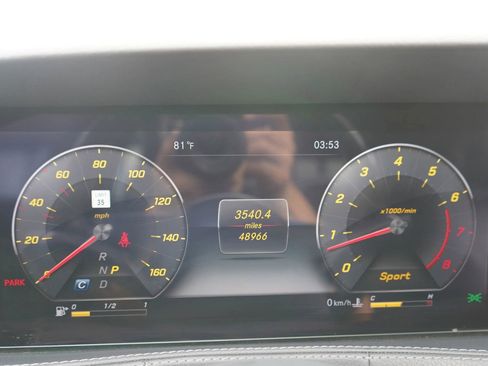 Used 2018 Mercedes-Benz S 560 Sedan image 9