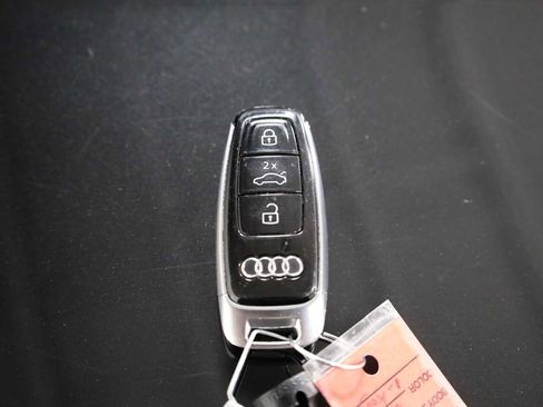 Used 2022 Audi Q7 Premium w/ Convenience Package image 40