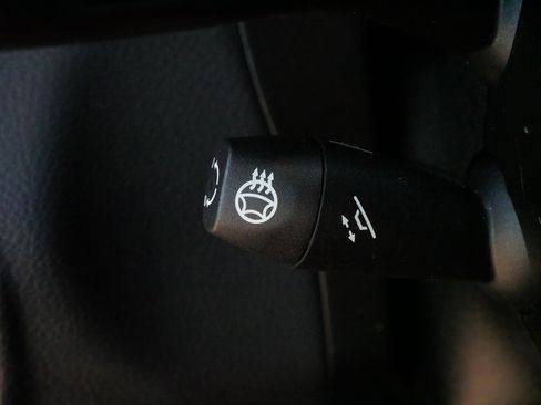 Used 2022 Mercedes-Benz GLC 300 4MATIC image 30