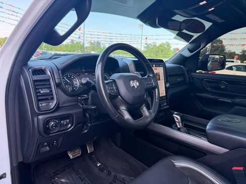 Used 2022 RAM 1500 Laramie AWD/4WD image 12