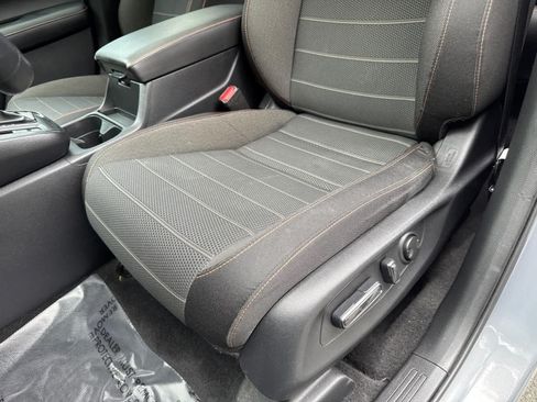Used 2025 Honda CR-V Sport image 17