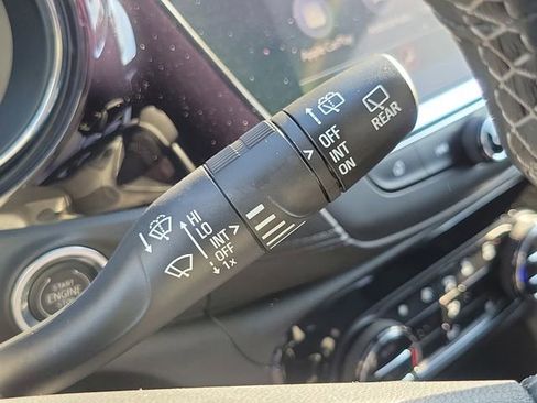 Used 2021 Buick Encore GX Essence image 17