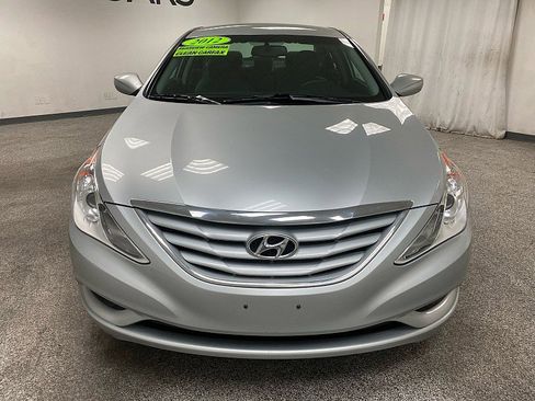 Used 2012 Hyundai Sonata GLS image 2