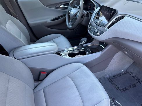 Used 2023 Chevrolet Malibu LT FWD image 19
