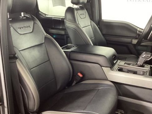 Used 2017 Ford F150 Raptor w/ Equipment Group 802A Luxury image 18