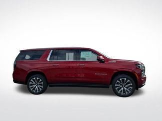 New 2026 Chevrolet Suburban High Country RWD video 2