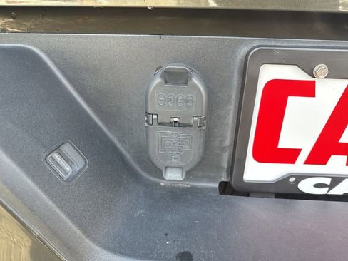 Used 2022 GMC Sierra 2500 AT4 image 14