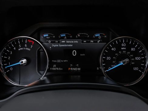 Used 2018 Ford Expedition Limited w/ Equipment Group 302A AWD/4WD image 21