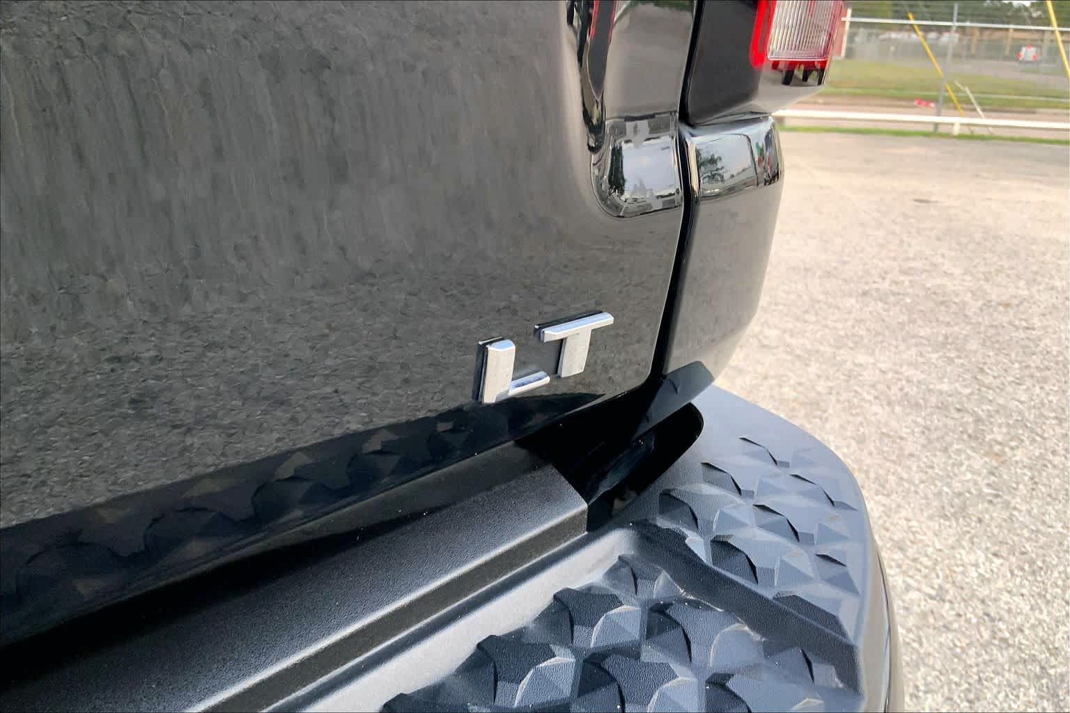 Used 2023 Chevrolet Colorado LT w/ LT Convenience Package RWD image 10