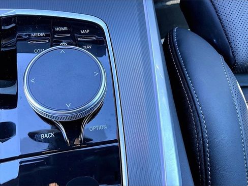 Used 2023 BMW X5 sDrive40i w/ M Sport Package image 28