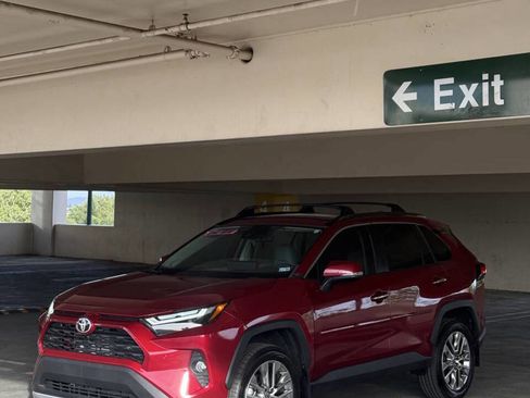 Used 2023 Toyota RAV4 Limited image 1