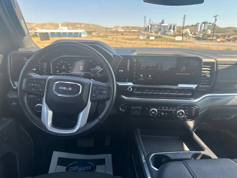 Used 2025 GMC Sierra 3500 SLE w/ SLE Convenience Package AWD/4WD image 22