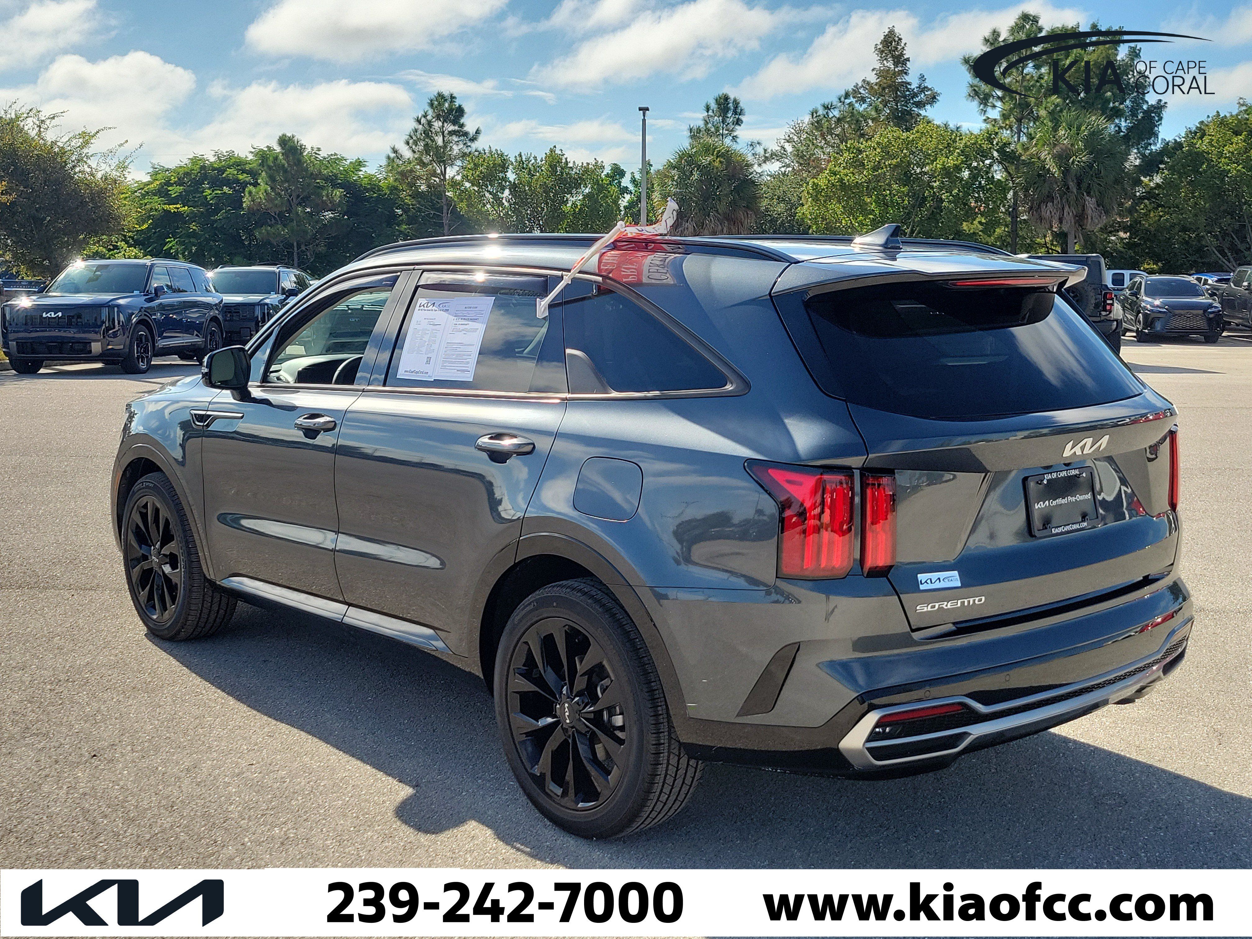 Certified 2023 Kia Sorento SX FWD image 4