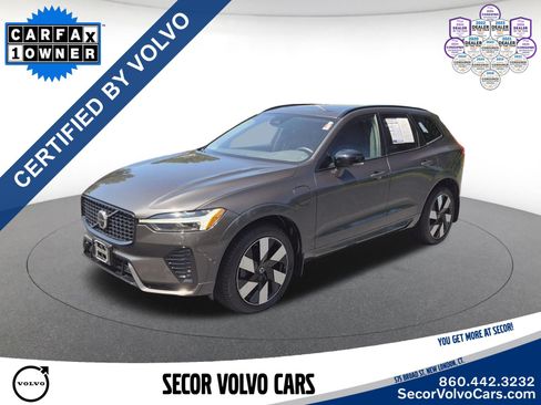 Used 2024 Volvo XC60 T8 Plus w/ Climate Package AWD/4WD image 1