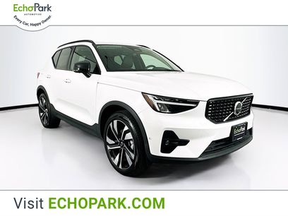Used 2025 Volvo XC40 B5 Plus