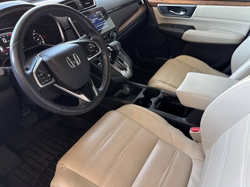 Used 2019 Honda CR-V Touring image 9