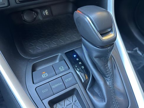 Used 2023 Toyota RAV4 XLE Premium image 49