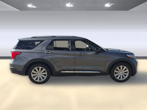 Used 2021 Ford Explorer Limited w/ Equipment Group 301A image 7