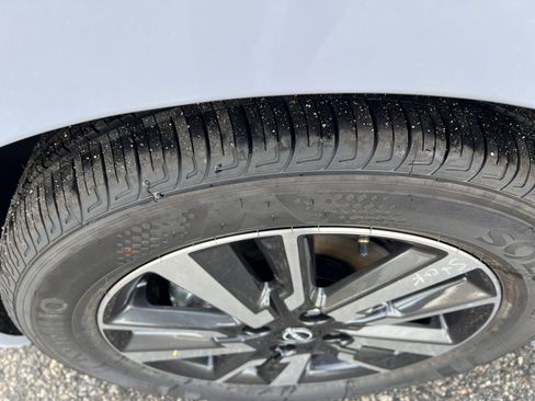 New 2025 Nissan Versa SV w/ Trunk Package image 12