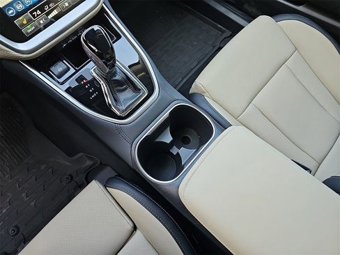 Certified 2025 Subaru Outback Limited image 26