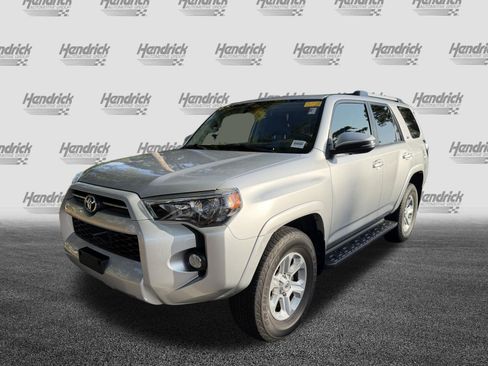 Used 2020 Toyota 4Runner SR5 Premium w/ Moonroof Package AWD/4WD image 5
