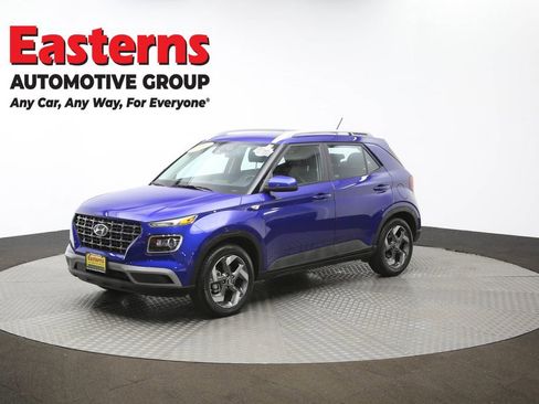 Used 2024 Hyundai Venue Limited image 56