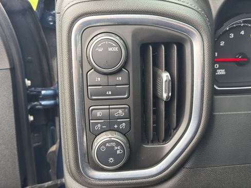 Used 2021 Chevrolet Silverado 2500 LT w/ Convenience Package AWD/4WD image 14