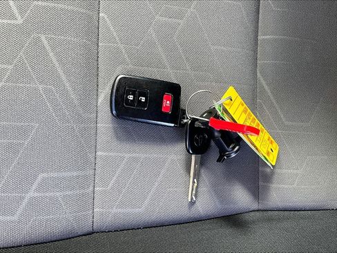 Used 2023 Toyota Tacoma TRD Sport image 11