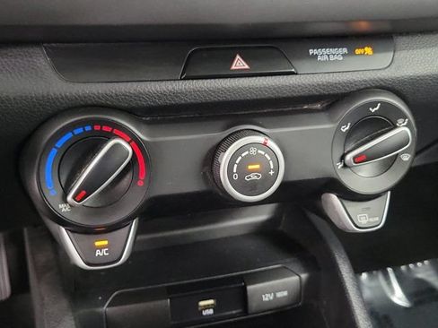 Used 2021 Kia Rio S FWD image 30