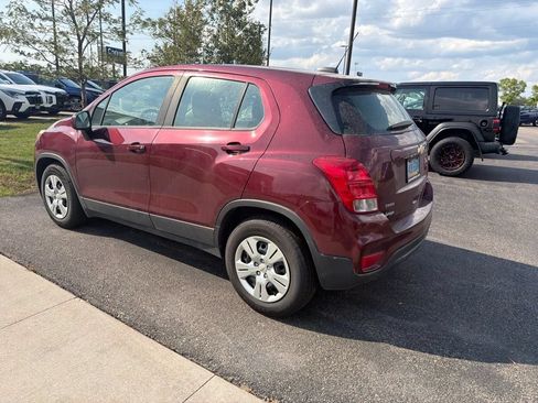 Used 2017 Chevrolet Trax LS FWD image 8