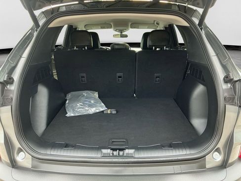 Used 2025 Ford Escape SE FWD image 12