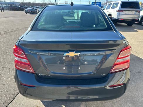 Used 2017 Chevrolet Sonic LT image 6