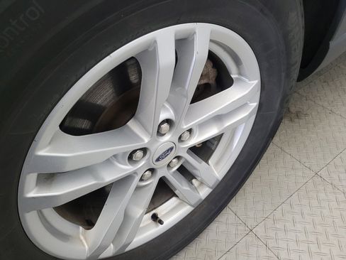 Used 2020 Ford Explorer XLT w/ Equipment Group 202A image 31