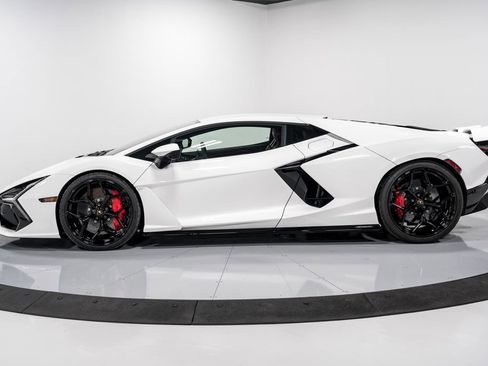 Used 2025 Lamborghini Revuelto AWD/4WD image 6