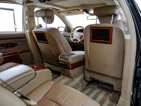 Used 2005 Maybach 57 image 35