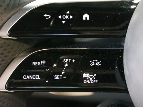 Used 2025 Mercedes-Benz AMG GT 63 image 15