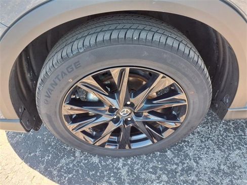 Used 2024 MAZDA CX-5 Carbon Edition image 33