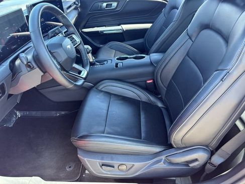 Used 2026 Ford Mustang Coupe RWD image 19