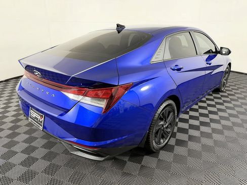 Used 2023 Hyundai Elantra SEL FWD image 8