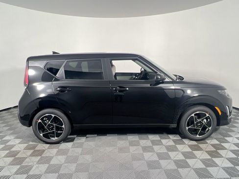 New 2025 Kia Soul EX image 2