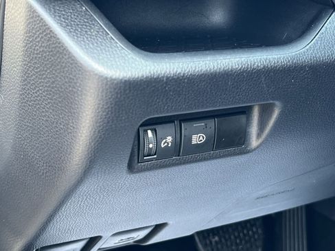 Used 2024 Toyota RAV4 LE image 31